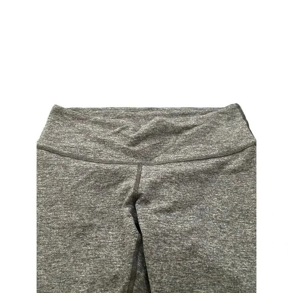 Lululemon Gray high waisted Cropped Legging Size 8 - Picture 2 of 5